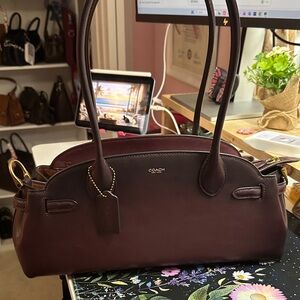 Coach empire 34 in Merlot
